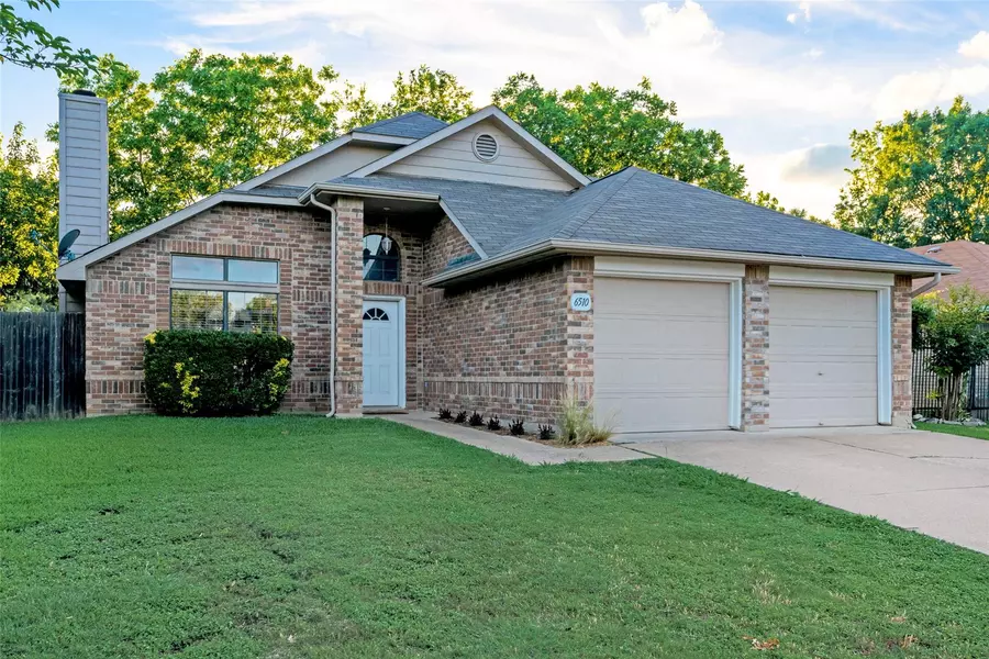 6510 Topaz Drive, Arlington, TX 76001