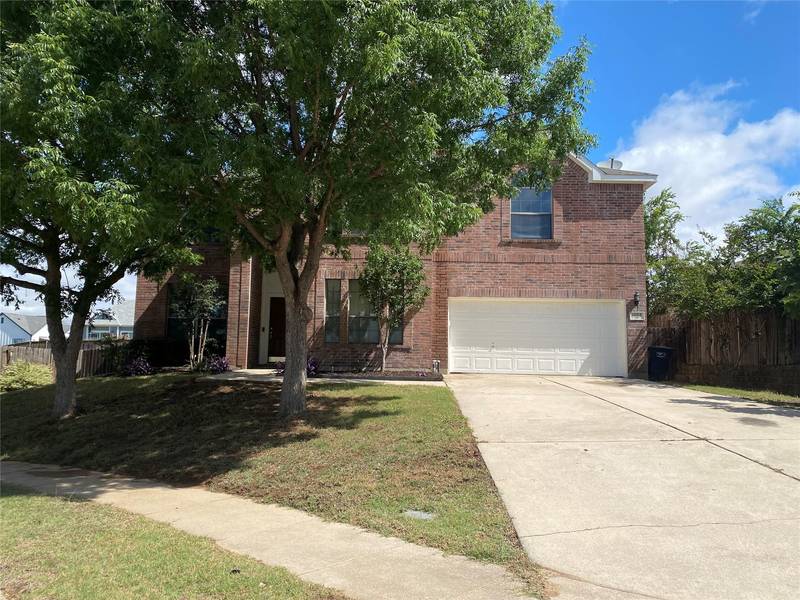 1005 Receda Court, Fort Worth, TX 76131