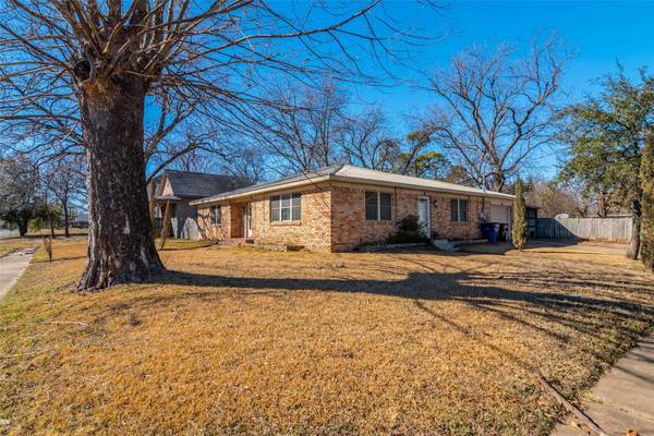 101 W Sears Street, Denison, TX 75021