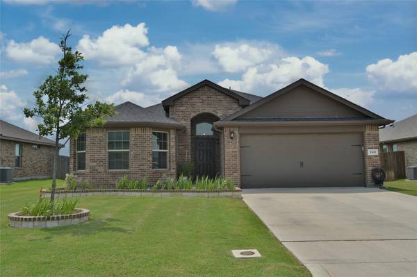 248 Oaklawn Drive, Ponder, TX 76259