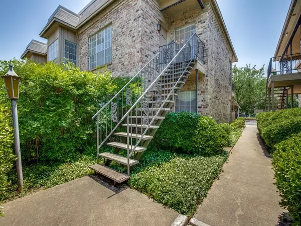 Fort Worth, TX 76109,4407 Bellaire Drive S #214