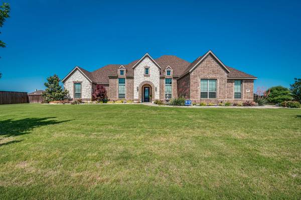 111 Shoreside Trail, Waxahachie, TX 75165