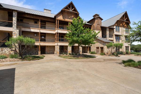 2504 Century Oak Drive #202, Graford, TX 76449