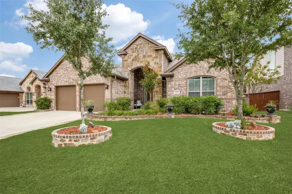 2955 Wood Lake Trail, Grand Prairie, TX 75054