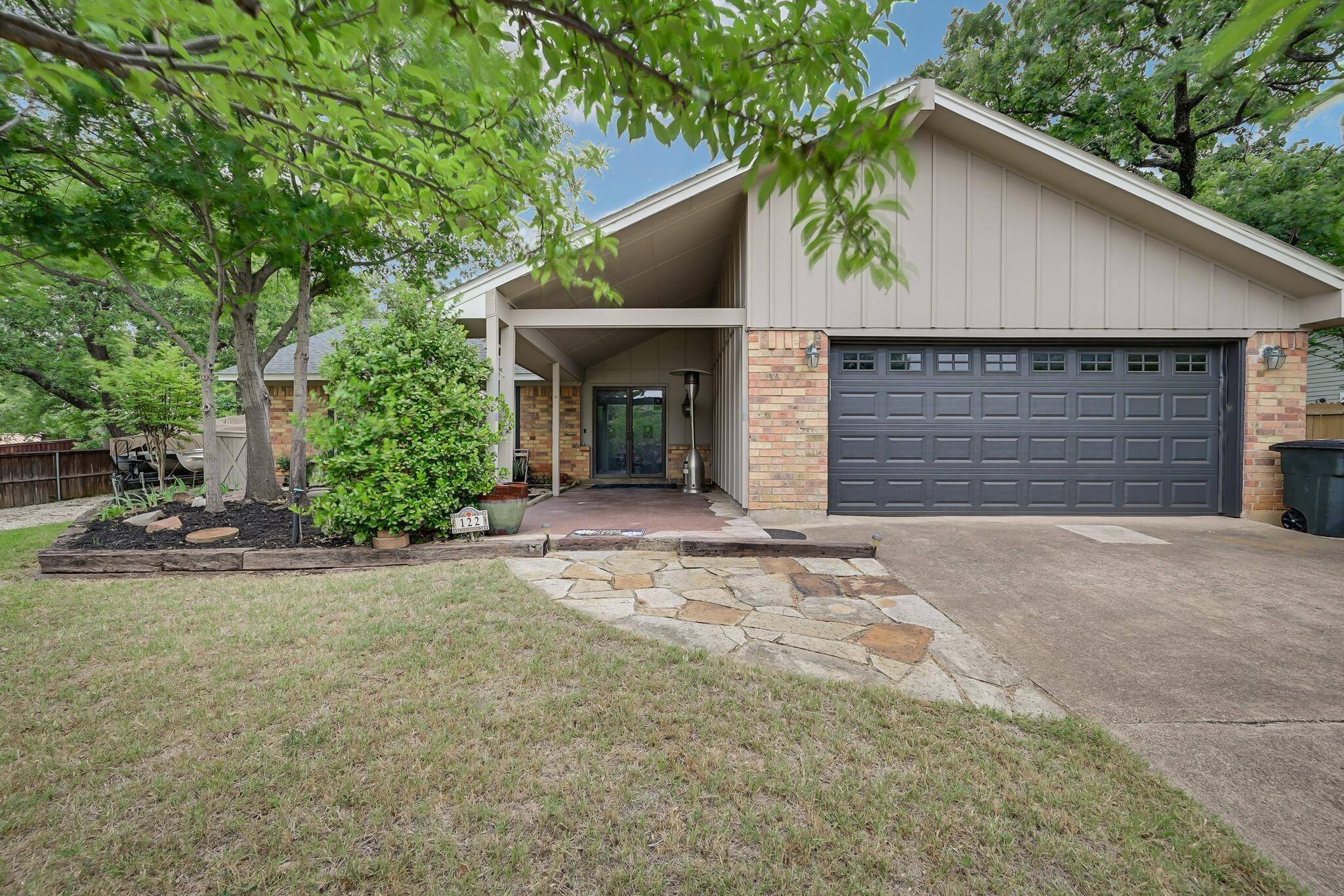 Highland Village, TX 75077,122 Hickory Ridge Drive