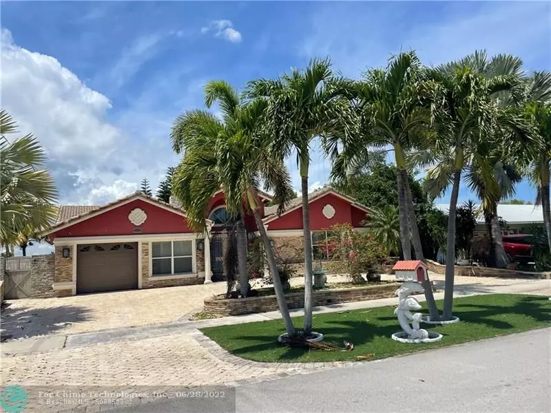 2557 SW 14th Ct, Deerfield Beach, FL 33442