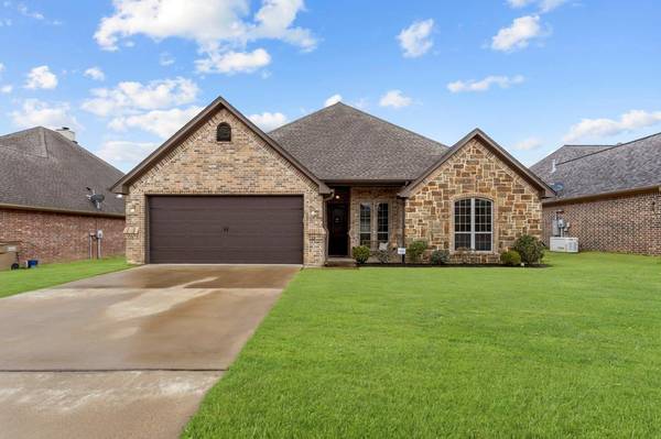 18870 Bur Oak Court, Flint, TX 75762