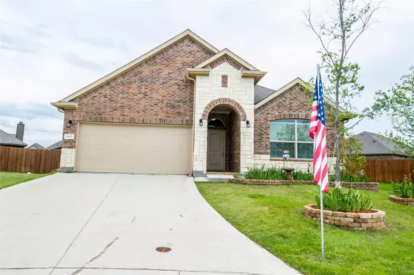 147 Wagon Wheel Drive, Waxahachie, TX 75167