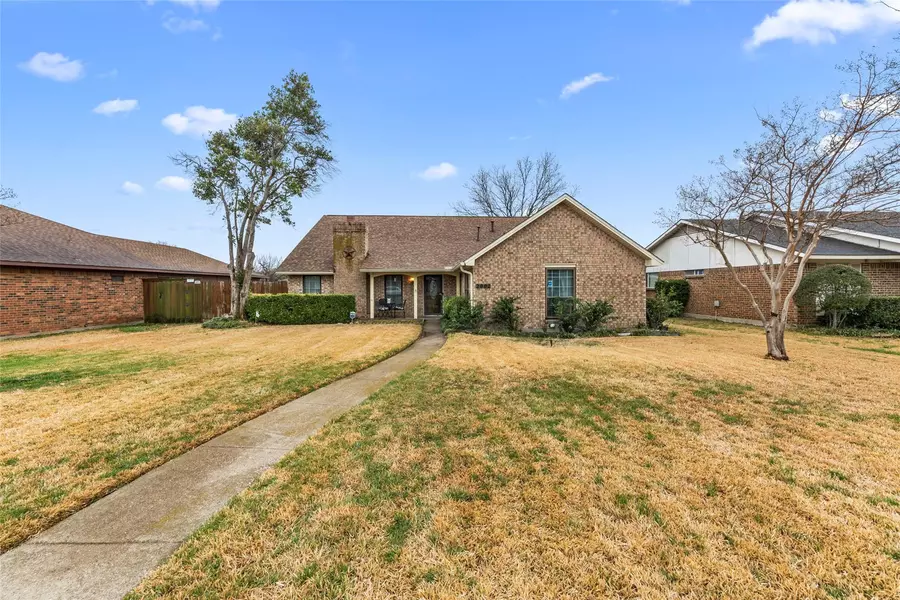 2002 Eastpark Drive, Richardson, TX 75081