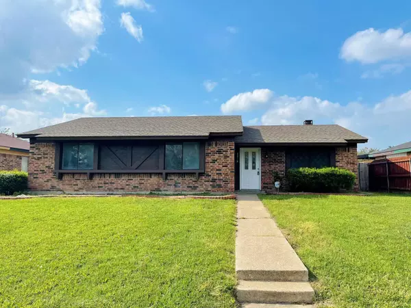 2219 Crockett Drive, Carrollton, TX 75006