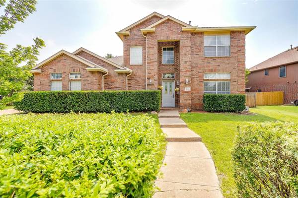 1036 Choke Cherry Lane, Crowley, TX 76036