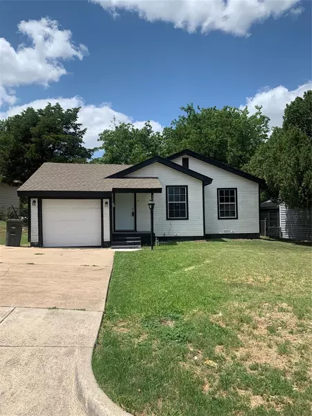 2517 Thannisch Avenue, Fort Worth, TX 76105