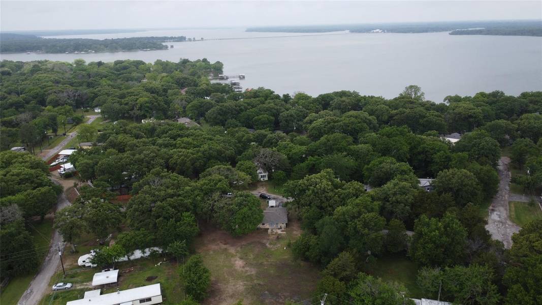 9949 Lakeshore Drive, Wills Point, TX 75169