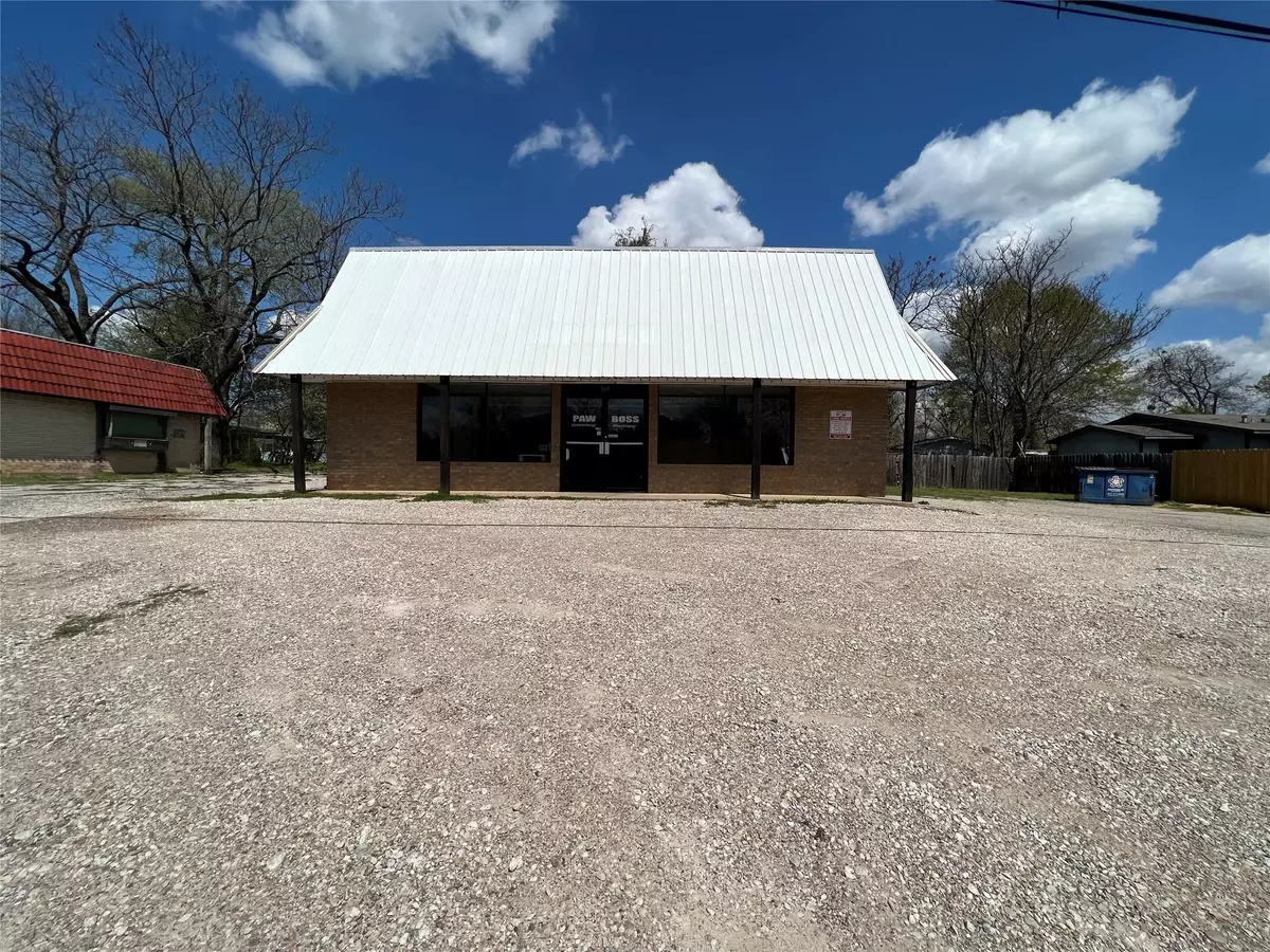 Malakoff, TX 75148,507 E Royall Boulevard