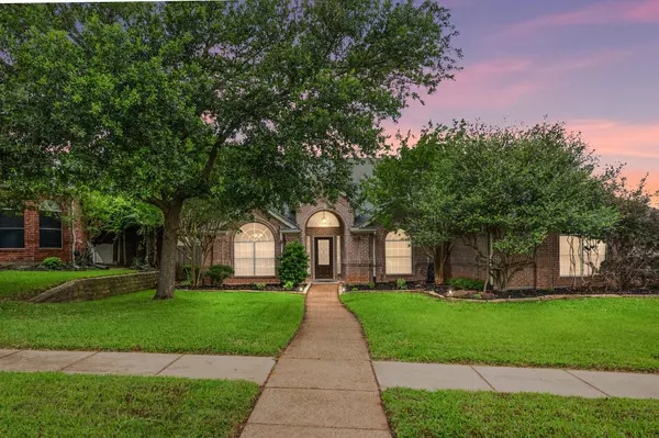 4105 Vista Creek Court, Arlington, TX 76016