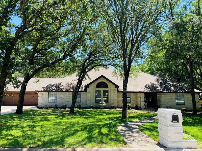 1744 Boston Avenue, Bridgeport, TX 76426