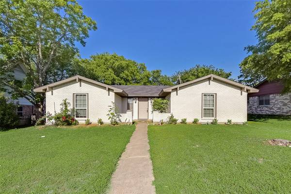 4133 Logan Street, Irving, TX 75062