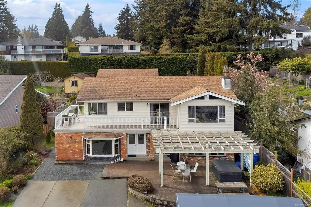 Cobble Hill, BC V0R 1L3,4142 St. Catherines Dr