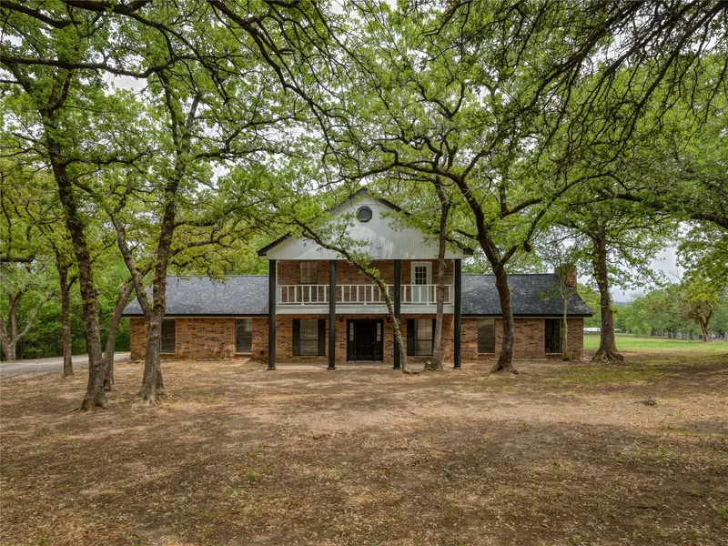 204 Twilla Trail, Azle, TX 76020