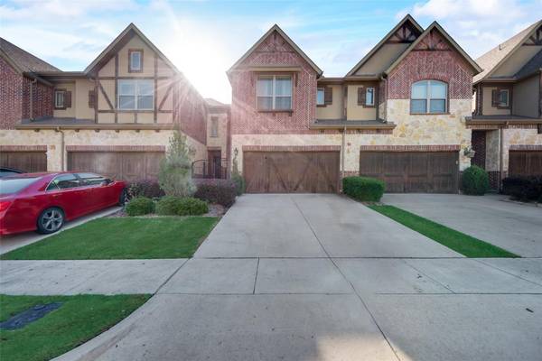 1604 Brook Grove Drive, Euless, TX 76039