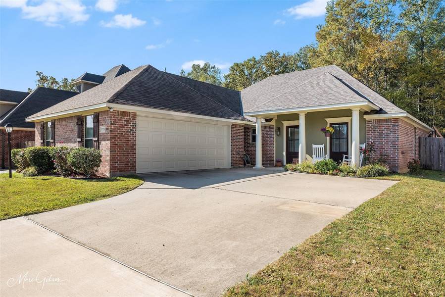 1152 Pelican Creek Drive, Shreveport, LA 71106