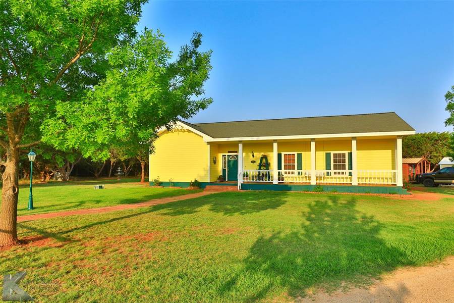 220 Pennington Street, Buffalo Gap, TX 79508