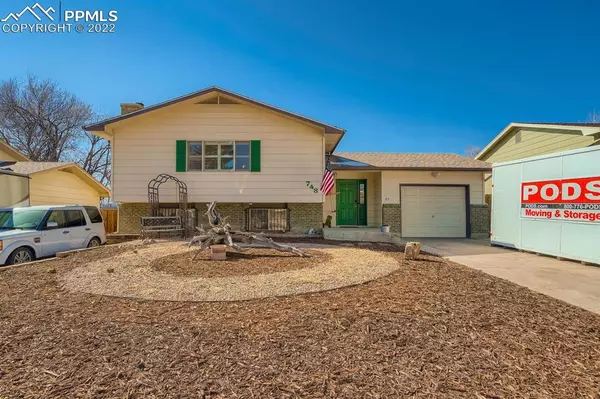 748 Cardinal ST, Colorado Springs, CO 80911