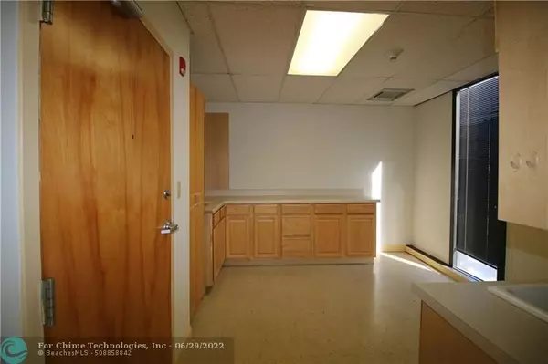 Fort Lauderdale, FL 33308,2929 E COMMERCIAL BLVD #300-302