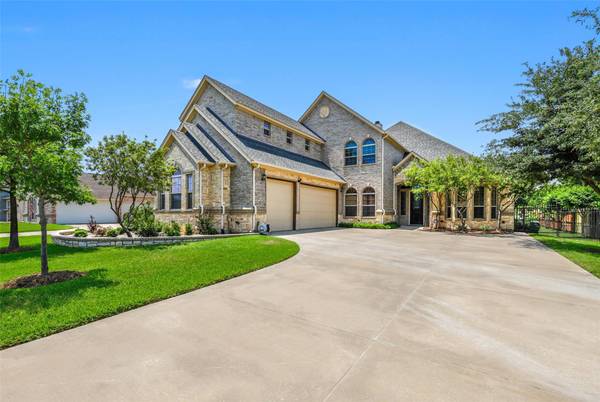 621 Wildcat Way, Kennedale, TX 76060