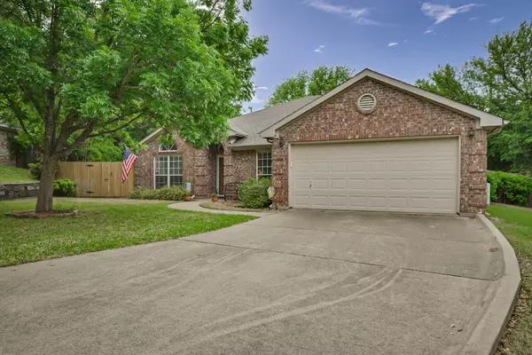 Arlington, TX 76016,7506 Patsy Court