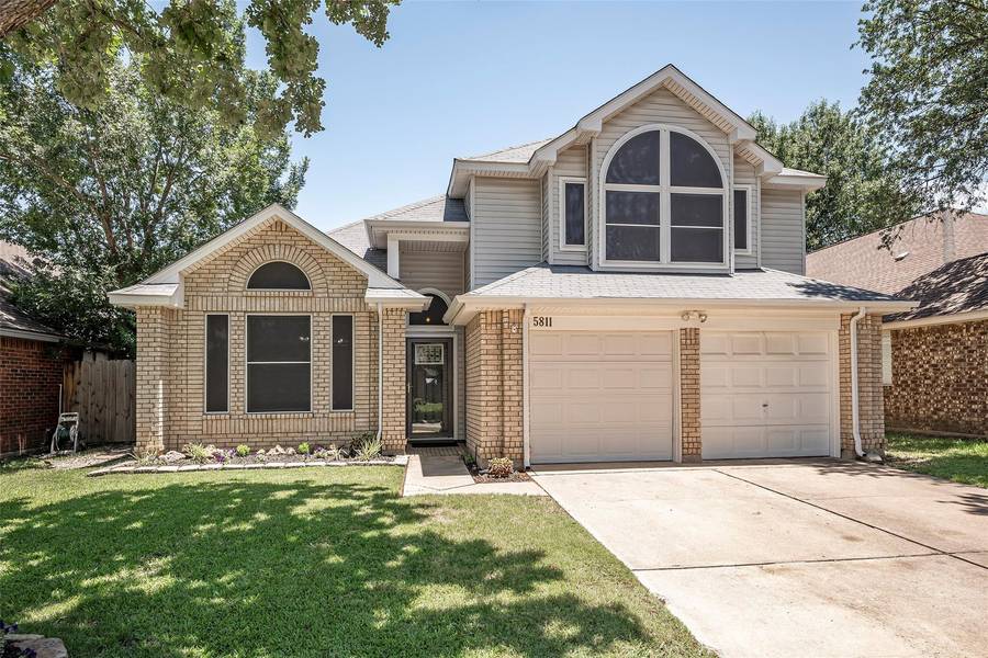 5811 Polo Club Drive, Arlington, TX 76017