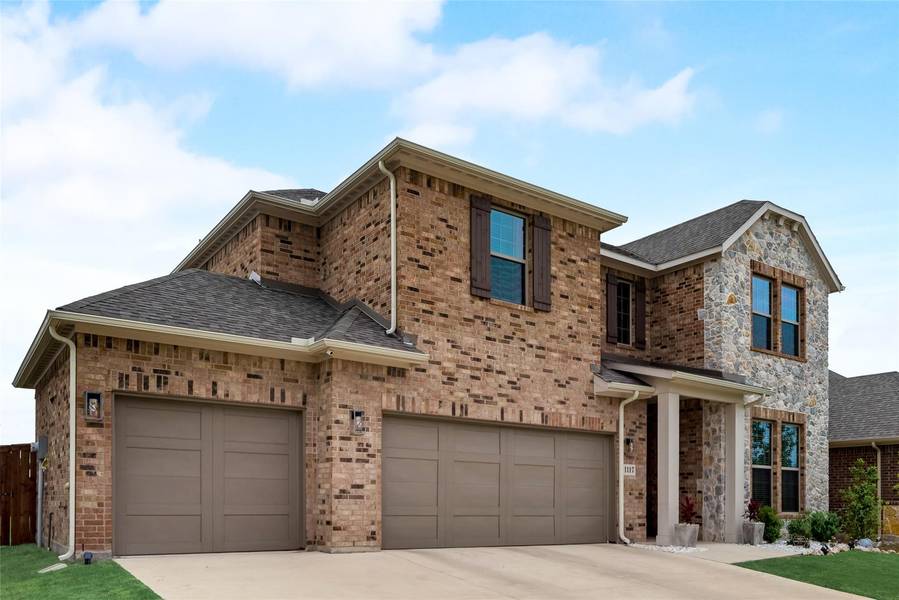 1117 Almond Drive, Forney, TX 75126