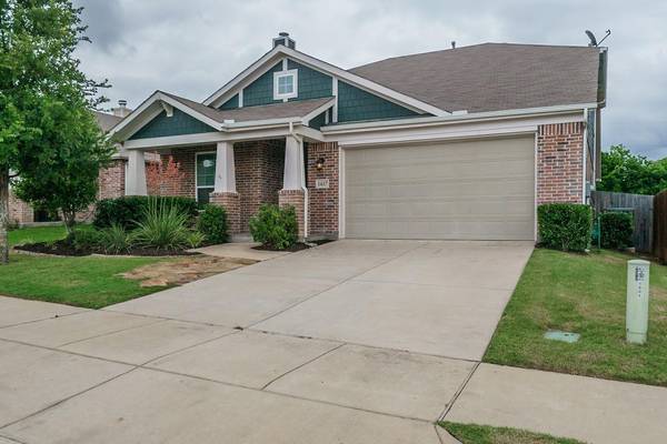 1417 Roadrunner Drive, Little Elm, TX 75068