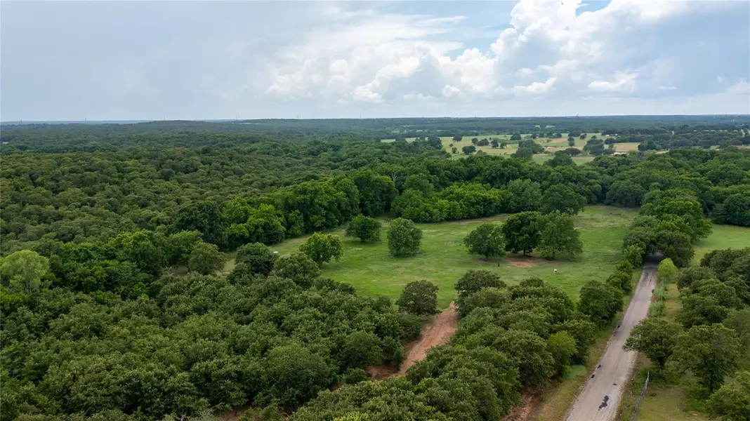 1467 County Road 1790, Sunset, TX 76270