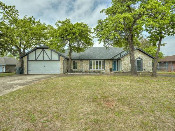 301 Country Lane, Midwest City, OK 73130