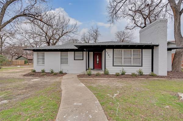 2701 Kingsbury Avenue, Richland Hills, TX 76118