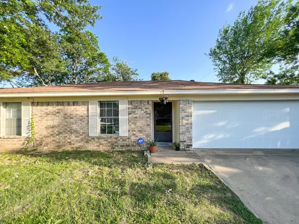 200 Old Hickory Drive, Irving, TX 75060