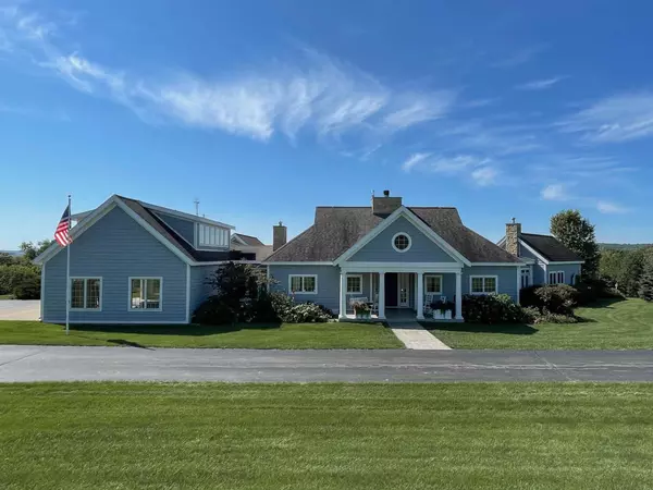 3795 S Rodden Road, Hanover, IL 61041