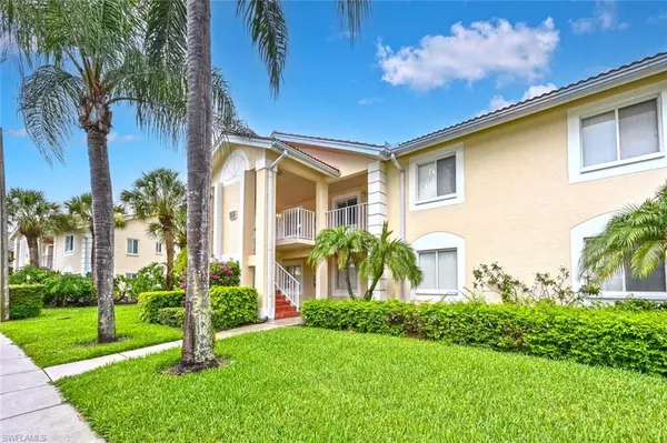 7818 Emerald CIR #E-201, Naples, FL 34109