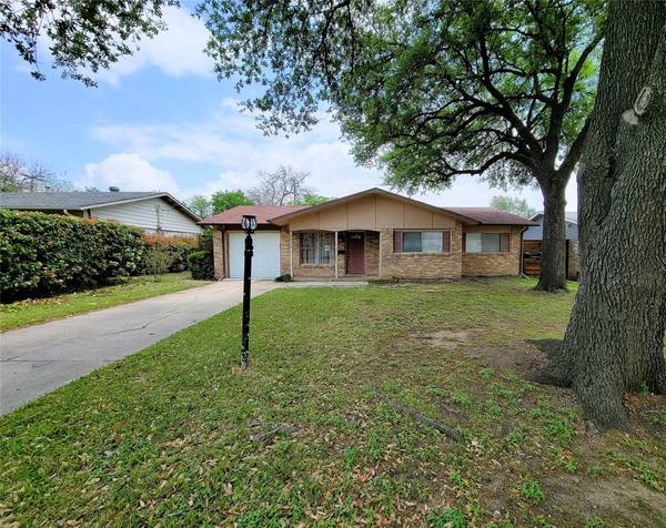 3214 Parker Street, Irving, TX 75062