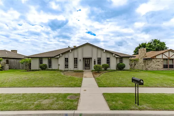 1866 Green Ridge Drive, Carrollton, TX 75007