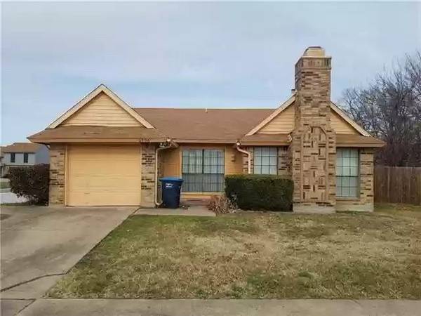 6706 Oriole Court, Fort Worth, TX 76137