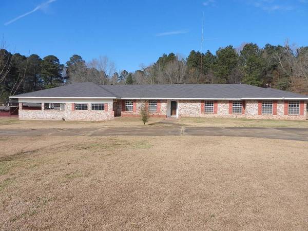 804 E Mary Lee Street, Plain Dealing, LA 71064