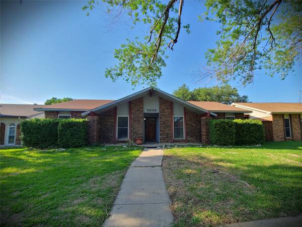 5208 Pruitt Drive, The Colony, TX 75056