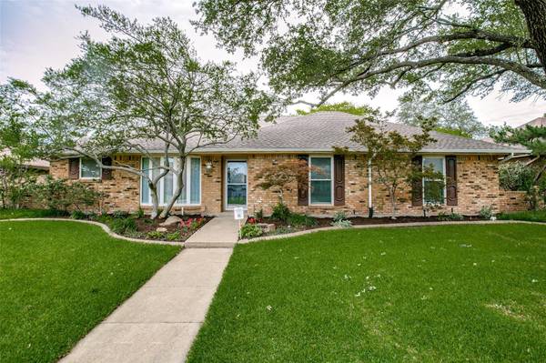 2323 Stone Glen Lane, Carrollton, TX 75007