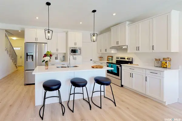 114 Keith WAY, Saskatoon, SK S7V 0P4