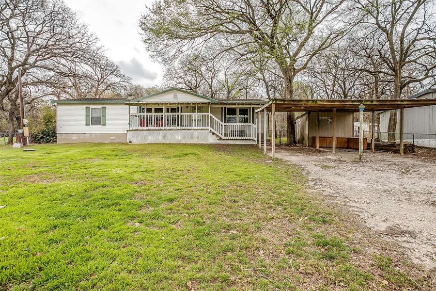 8816 High Lake Road, Alvarado, TX 76009