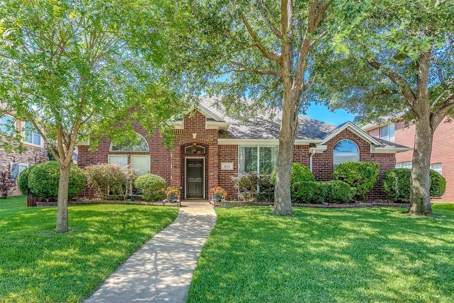 2112 Greenview Drive, Carrollton, TX 75010