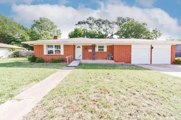 Bowie, TX 76230,705 Roach Street