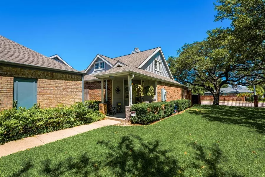 4147 Hollow Oak Drive, Dallas, TX 75287